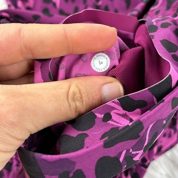 Lululemon Base Pace High-Rise Running Tight 25" Cheetah Camo Magenta Purple Mult - Picture 4 of 6